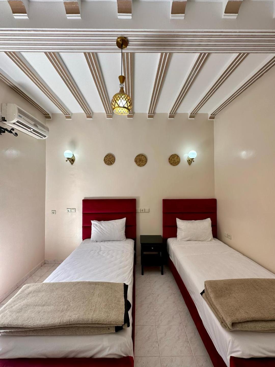 Hotel Zaghro Tajda Luaran gambar