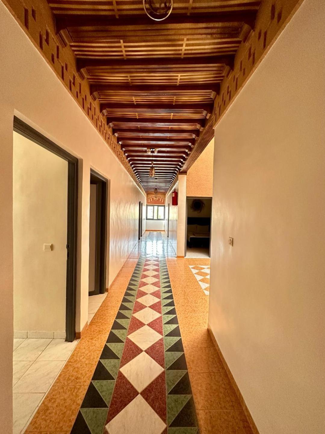 Hotel Zaghro Tajda Luaran gambar