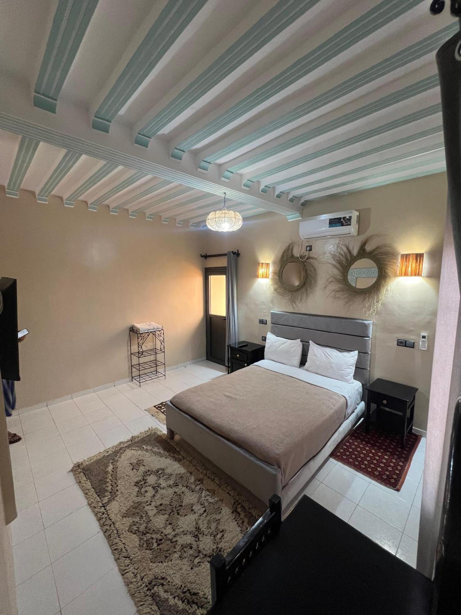 Hotel Zaghro Tajda Luaran gambar